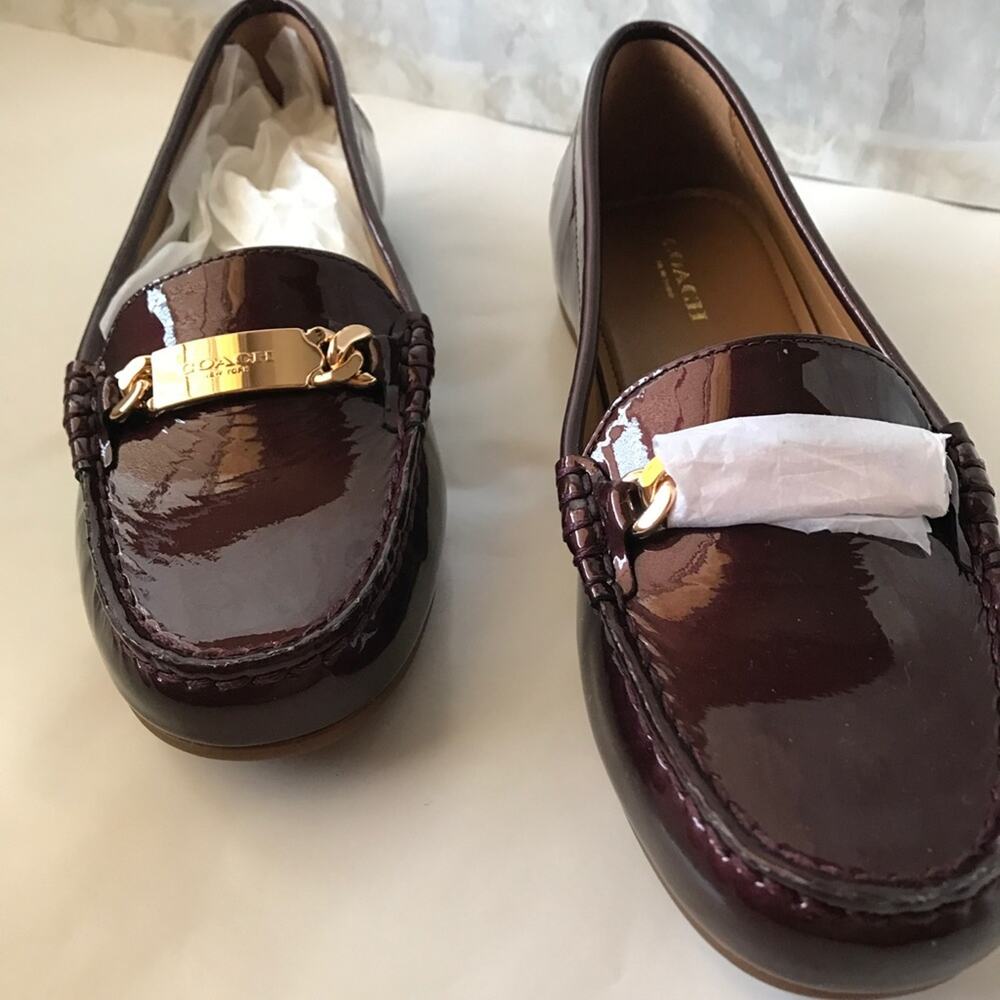 A16). Brand New Coach Olive Metallic Cherry Smooth Patent Pearl Loafers - Picture 2 of 8